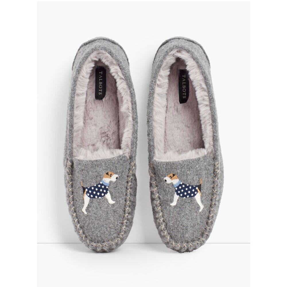 Ruby Shearling Womens 8 Gray Dog Embroidered Moccasin Slippers Cozy NEW Casual